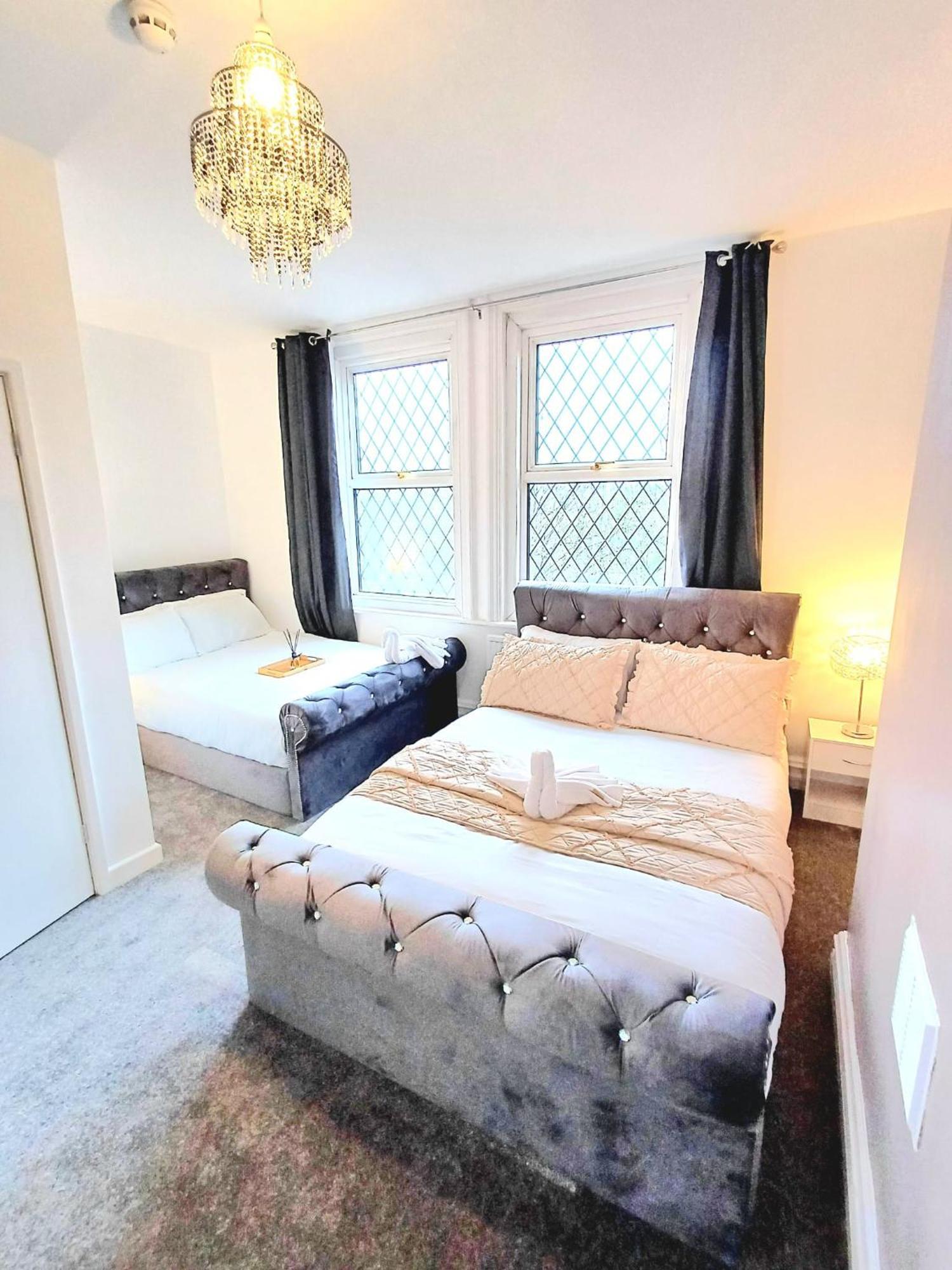 Home In Woodhouse, Leeds Leeds  Eksteriør bilde